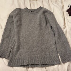 Zara Gray men’s knit sweater. Extremely warm, in great shape